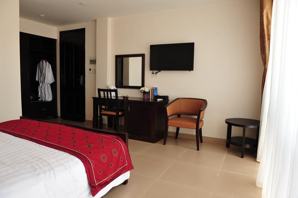 Kosmos Phu Quoc Villa Номер фото